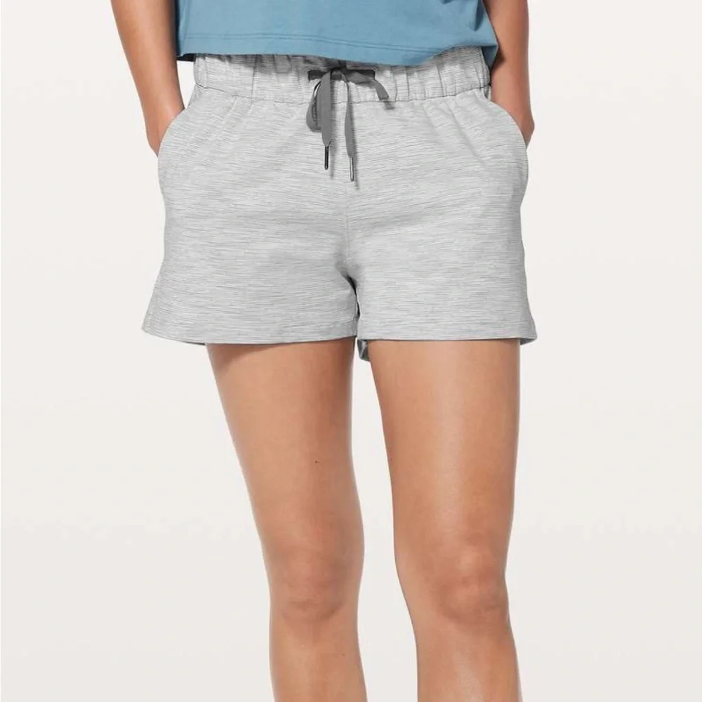 Lululemon On The Fly Short *2.5